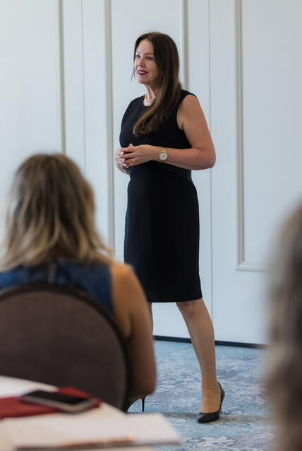 Lorraine Poushin Executive Coach/Mentor & Burnout Specialist